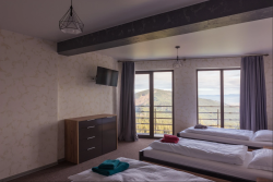 5 ночей за ціною 4-х тримісний номер 